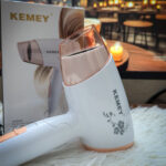 Kemey KM-3365 Silky Shine Foldable Hair Dryer – Hot, Warm & Cool Modes - Image 2
